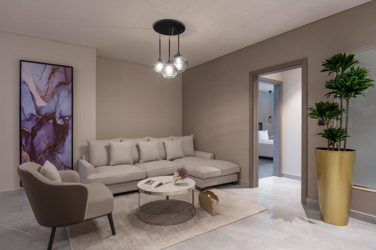 Steigenberger Residence 도하 외부 사진 A staged living room