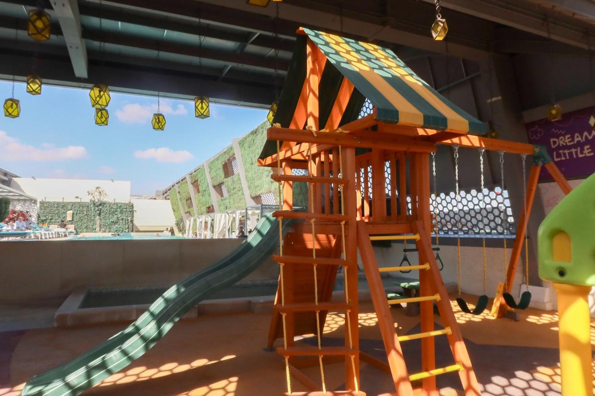 Steigenberger Residence 도하 외부 사진 Playground at the hotel